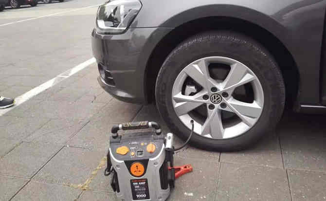 凤庆汽车搭电案例